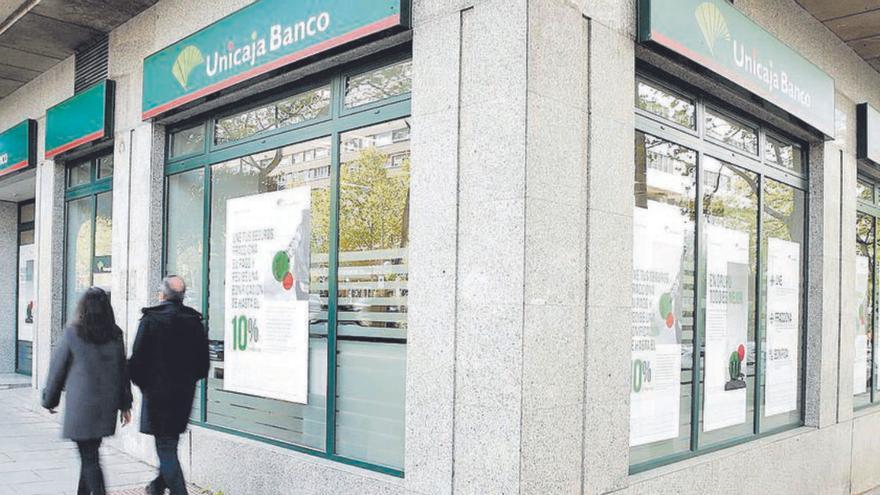 Unicaja vende un 10% de Caser a Helvetia y se queda con otro 10%