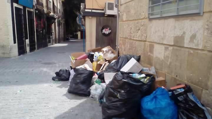 Basura en las calles de Alicante