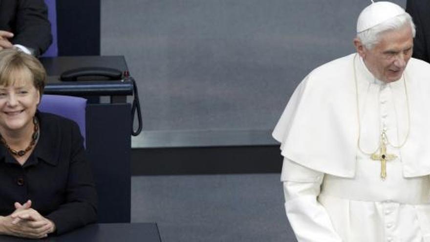 El Papa y Angela Merkel, en el Bundestag.