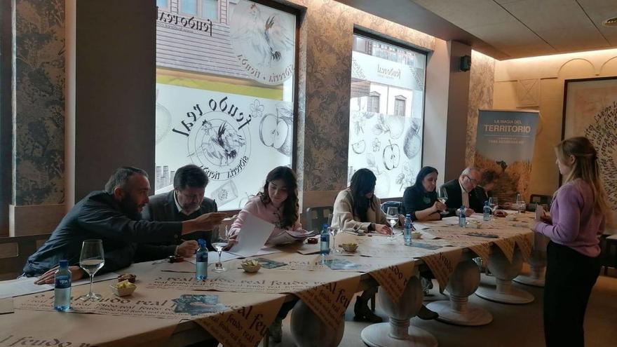 Cata de Faba IGP en Grado, que repartirá 500 platos gratis el domingo, día del certamen