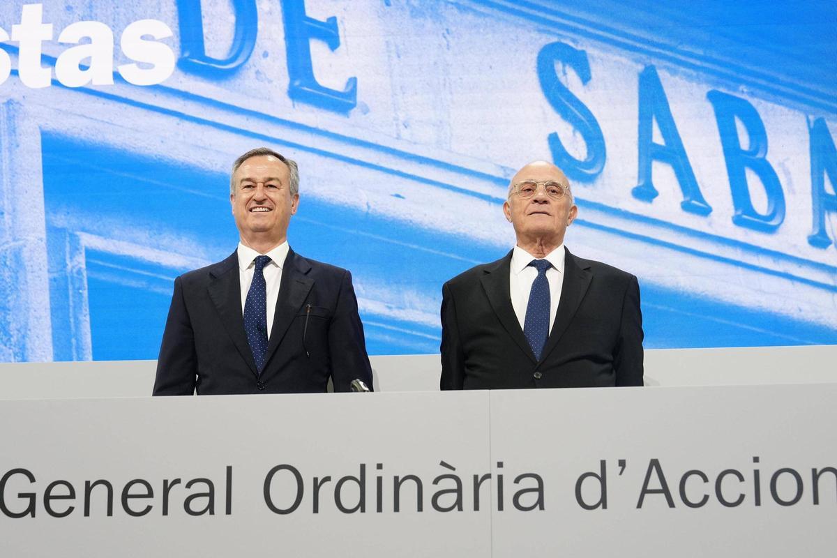Primera junta de accionistas del Sabadell tras el regreso a Catalunya