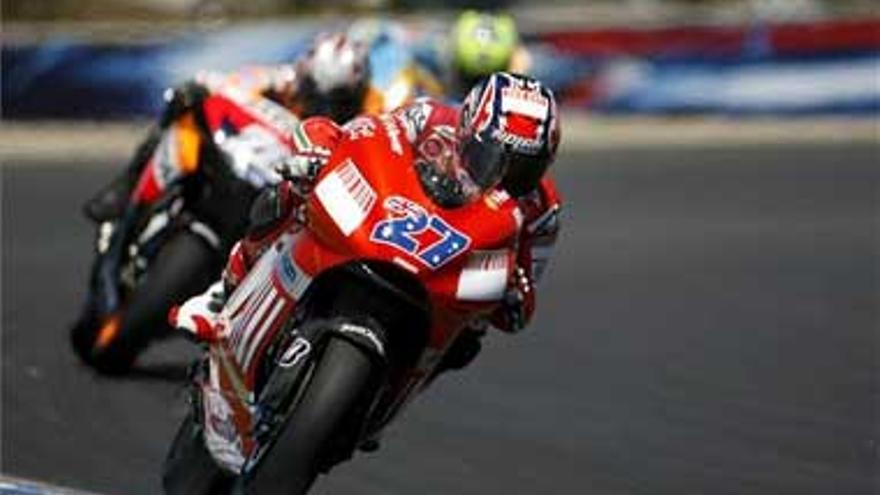 Casey Stoner, más líder y Pedrosa acaba quinto