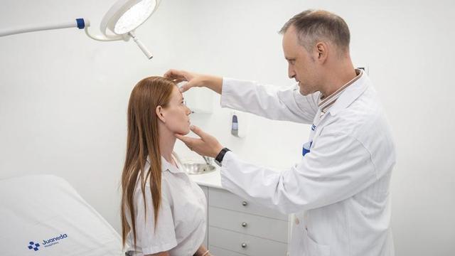 Ästhetische Medizin mit Fokus auf personalisierte Behandlung und Sicherheit.