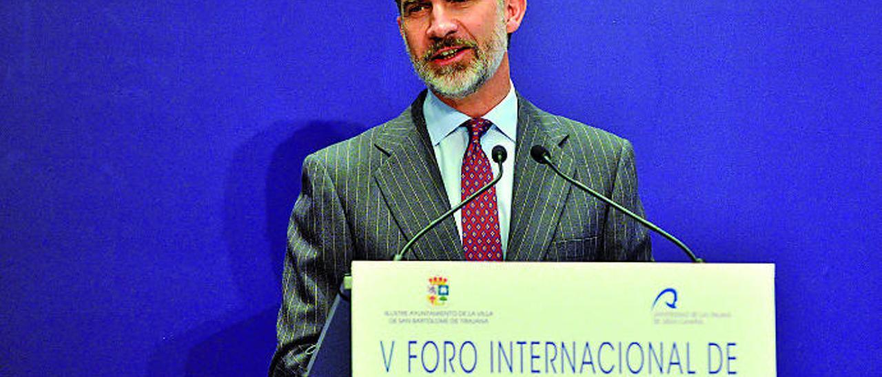 El Rey Felipe VI durante su intervención en el V Foro Internacional de Turismo de Maspalomas celebrado en Expomeloneras.