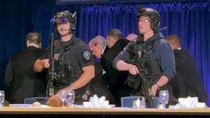 2026-04-26T043810Z_338018300_RC2KWKAMVOOS_RTRMADP_3_USA-TRUMP-DINNER