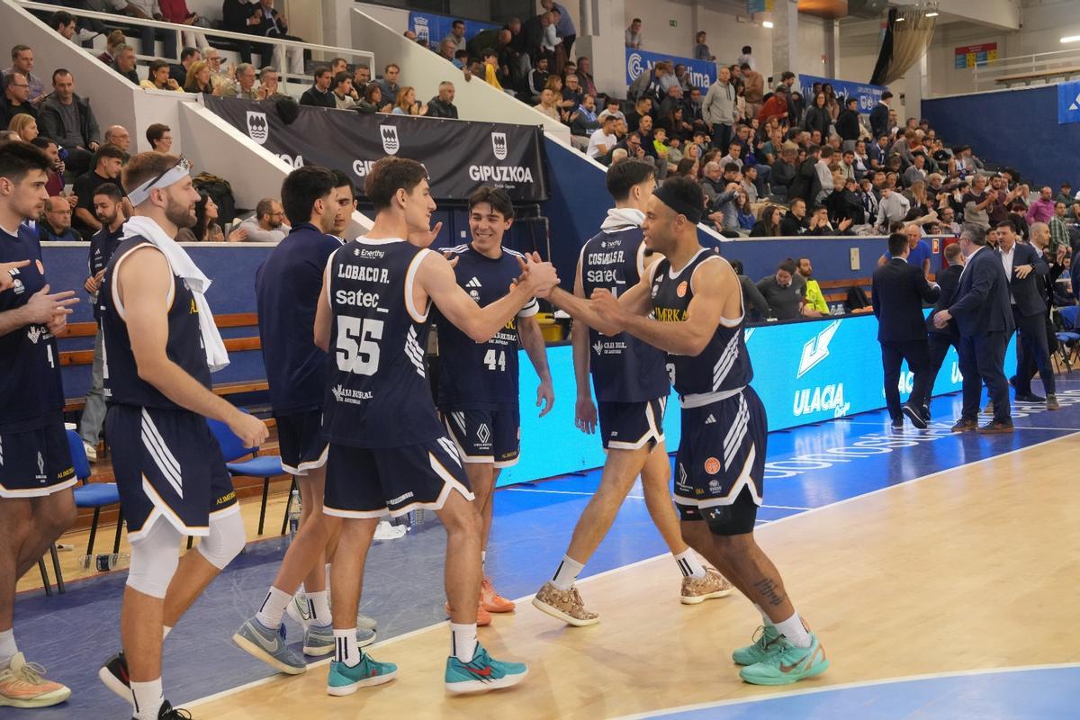 EN IMÁGENES: Así fue la victoria del Alimerka Oviedo Baloncesto en la cancha del Gipuzkoa Basket (79-93)