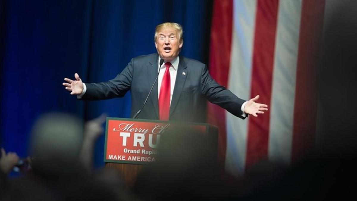 Trump habla ante un auditorio en un mitin de campaña en Grand Rapids (Michigan), el 21 de diciembre.