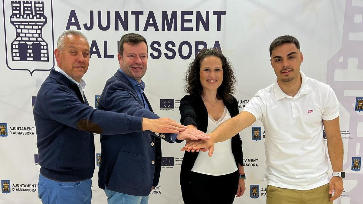 Presentación en Almassora con José Francisco Soriano, Miguel Ángel Valero, Merche Galí y Sergio Gómez.