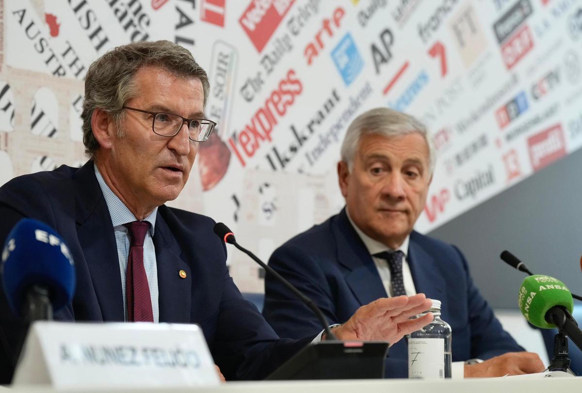 El líder del PP, Alberto Núñez Feijóo, junto al ministro de Asuntos Exteriores, Antonio Tajani.