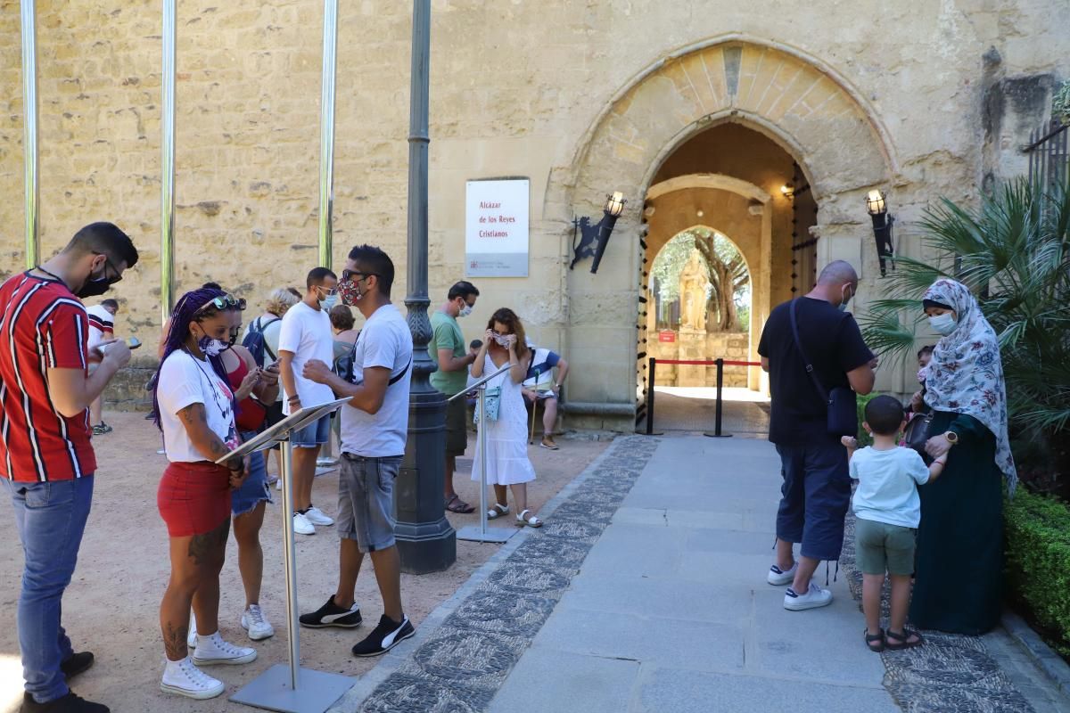 Puente de agosto con pocos visitantes