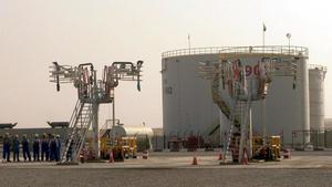 El brent cotiza estable en 88 dólares, pendiente de la liberación de reservas de petróleo