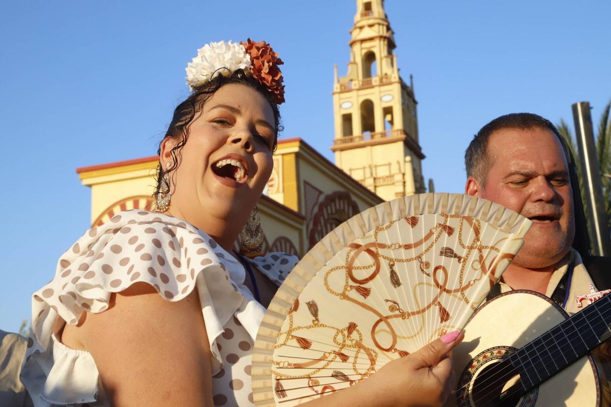 El pasacalles rociero en la Feria de Córdoba, en imágenes