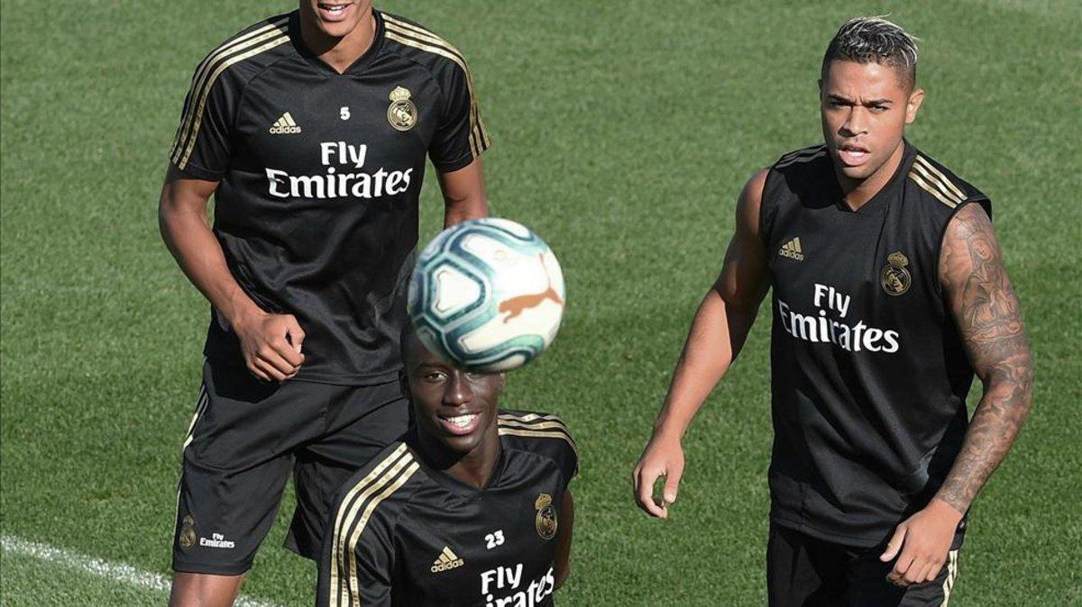 Mendy podría debutar ante el Villarreal