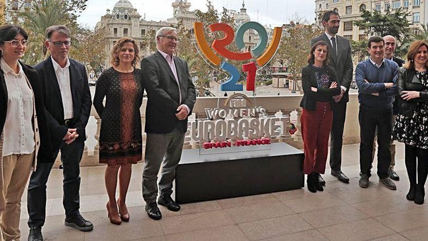 Presentación del Eurobasket Femenino de 2021 en el Ayuntamiento de Valencia