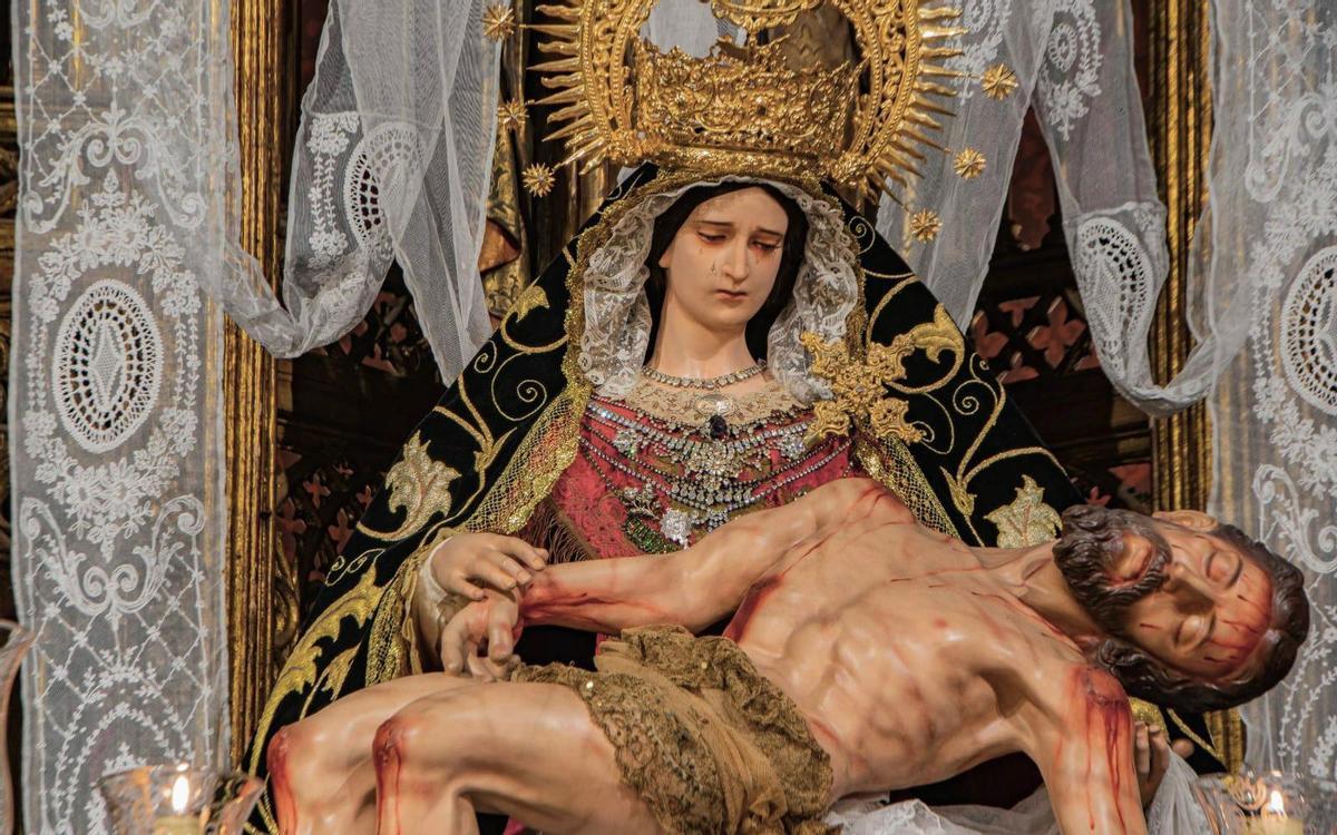 Nuevo paso de la Cofradía de Nuestra Señora de las Angustias de Barcelona 