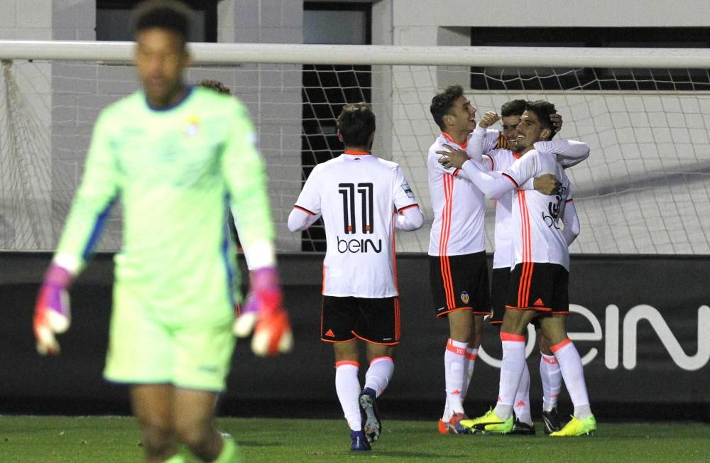 Las mejores imágenes del Valencia Mestalla - Espanyol B