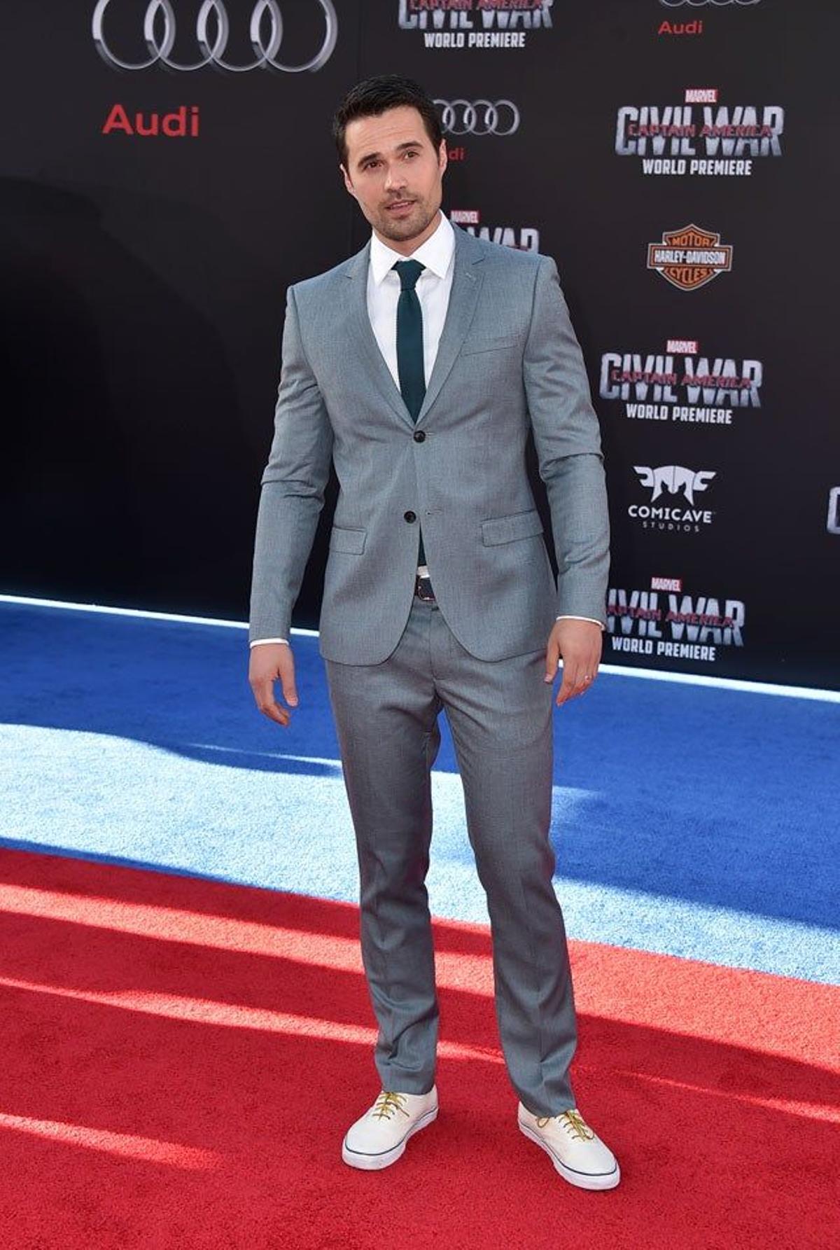 Brett Dalton, en la première de Capitán América: Civil War en Los Ángeles.