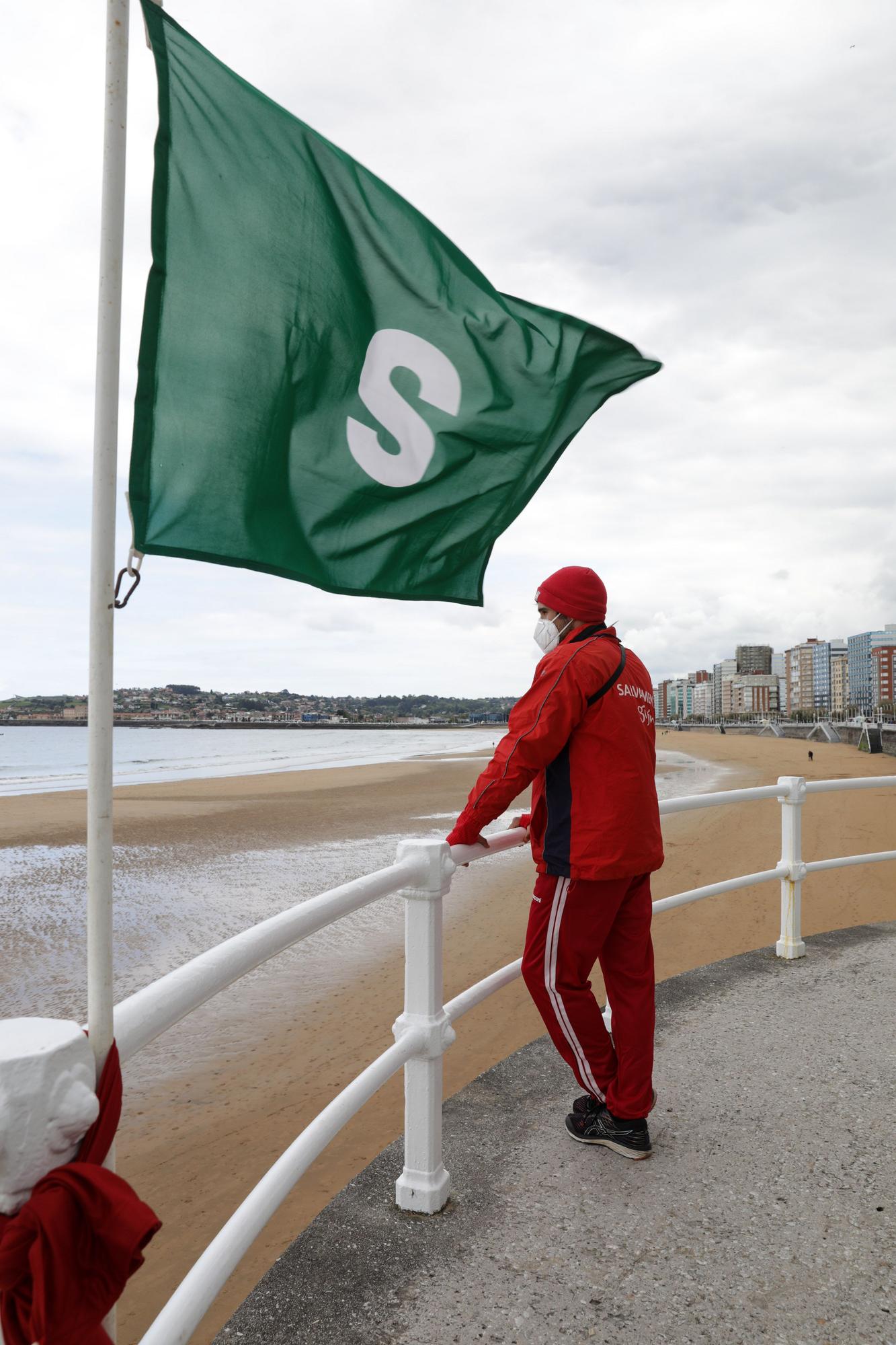 Gijón da inicio a su temporada de baños