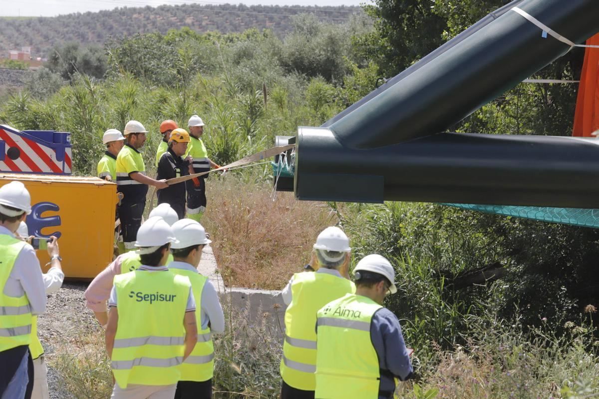 A.J.González Córdoba Obras puente de Alcolea urbanización El Sol colocación del tablero A.J.González Córdoba Obras puente de Alcolea urbanización El Sol colocación del tablero