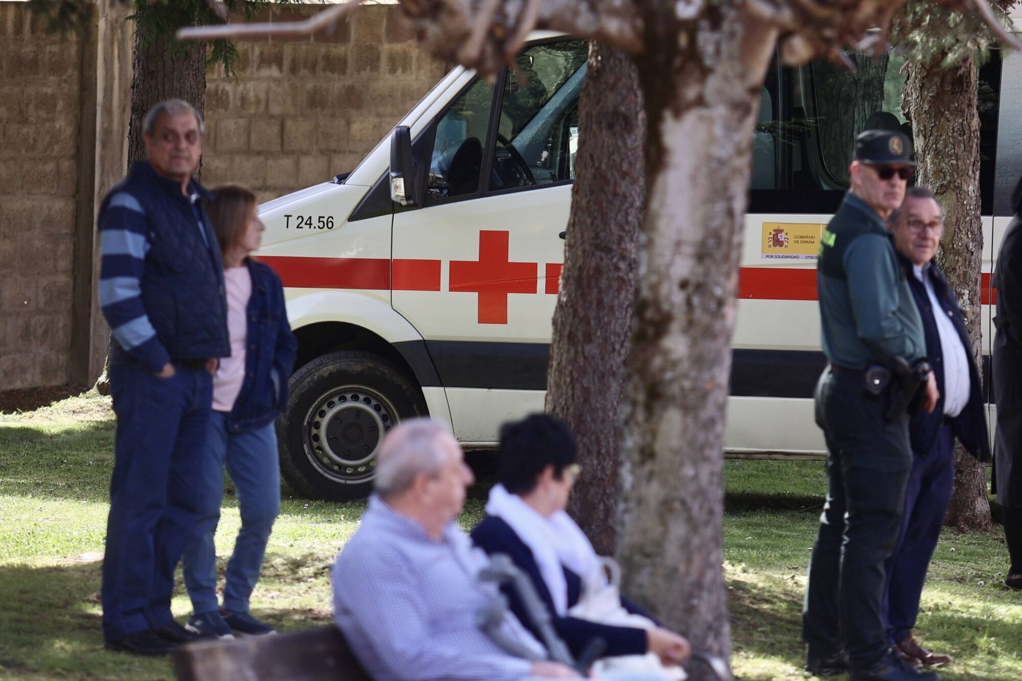 La capilla ardiente en Villablino de cuatro de los cinco fallecidos en la mina de Cerredo (Degaña)