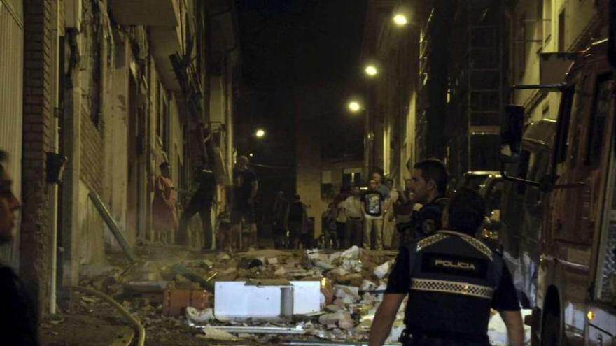 Una víctima mortal y siete heridos tras explotar una bombona en un piso de Segovia