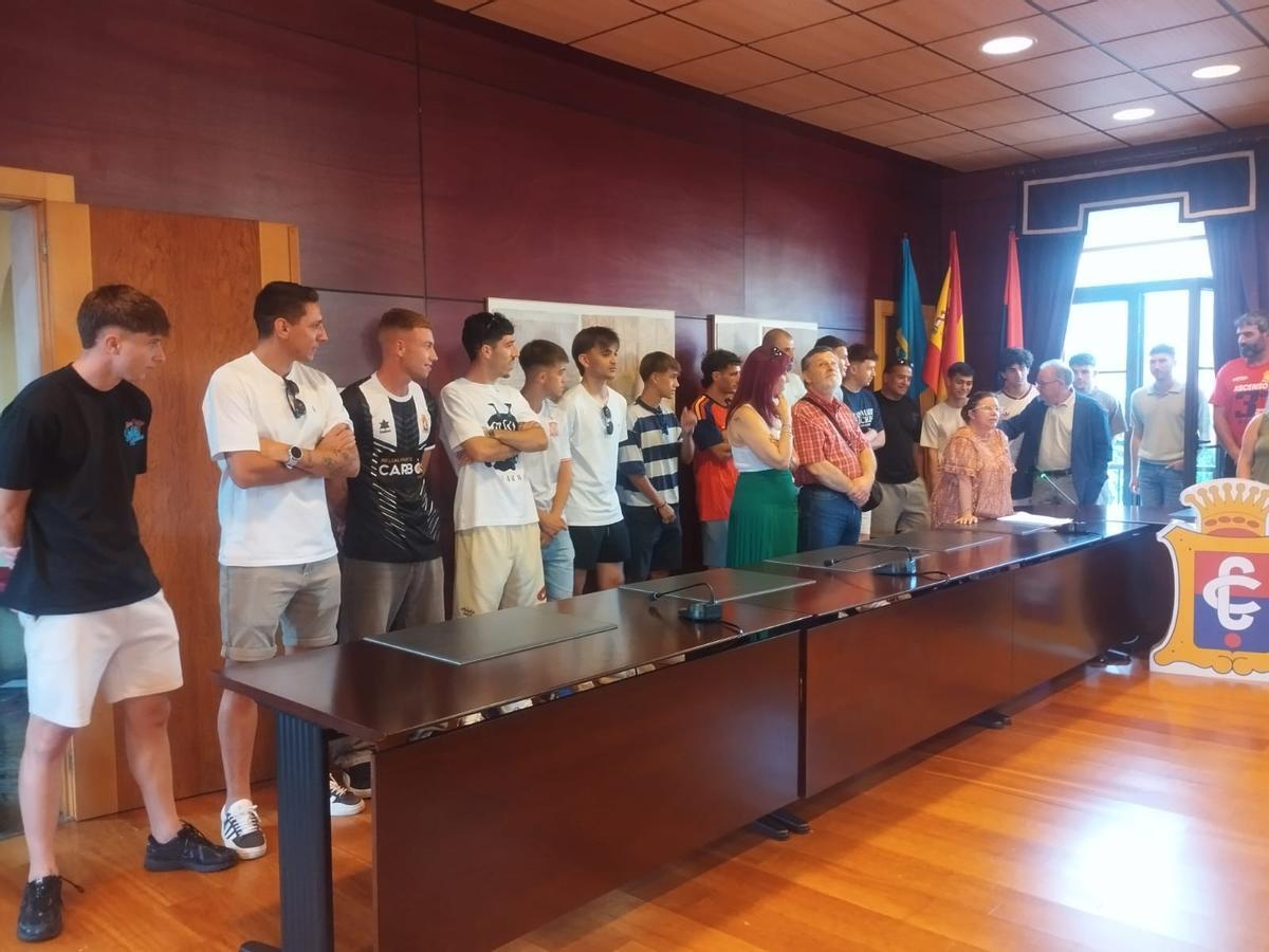 En imágenes, la celebración del ascenso a Tercera Federación del Condal de Noreña
