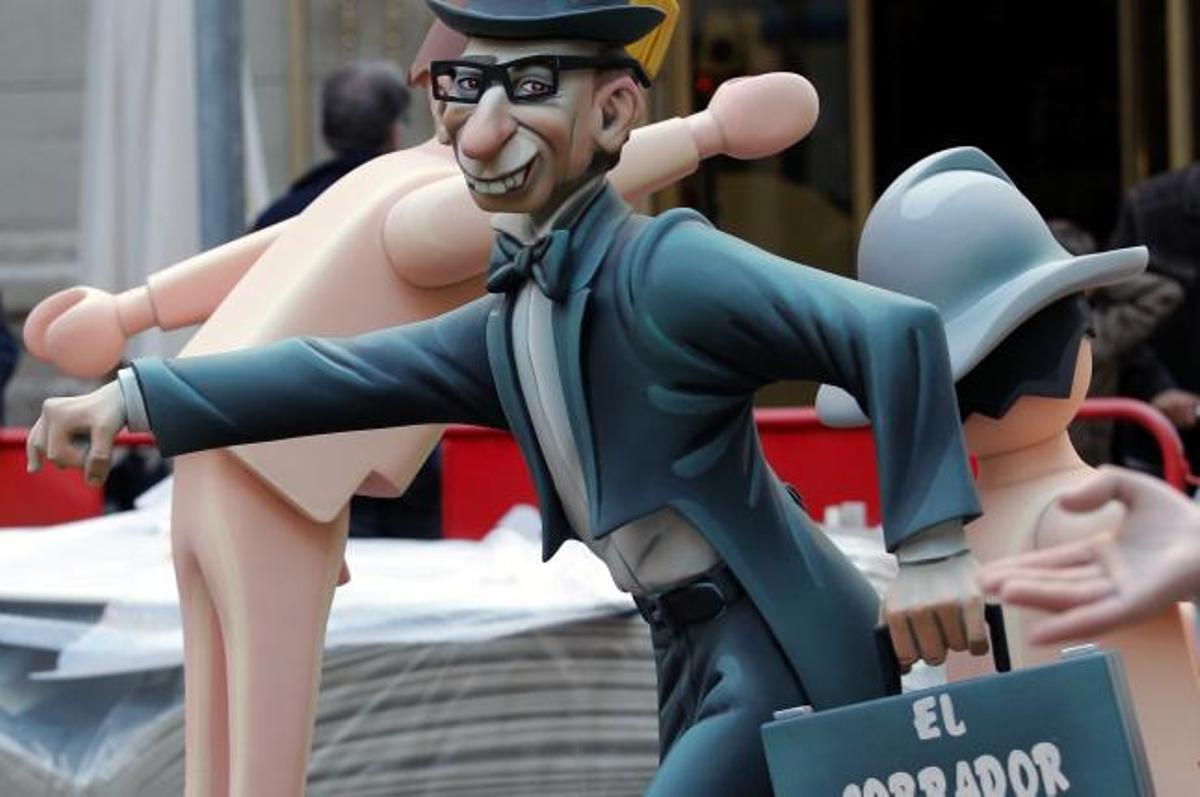 Un ninot del ministro Montoro en Almirante Cadarso.