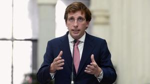 Almeida veu el PSOE després de la denúncia d’un advocat per les mascaretes