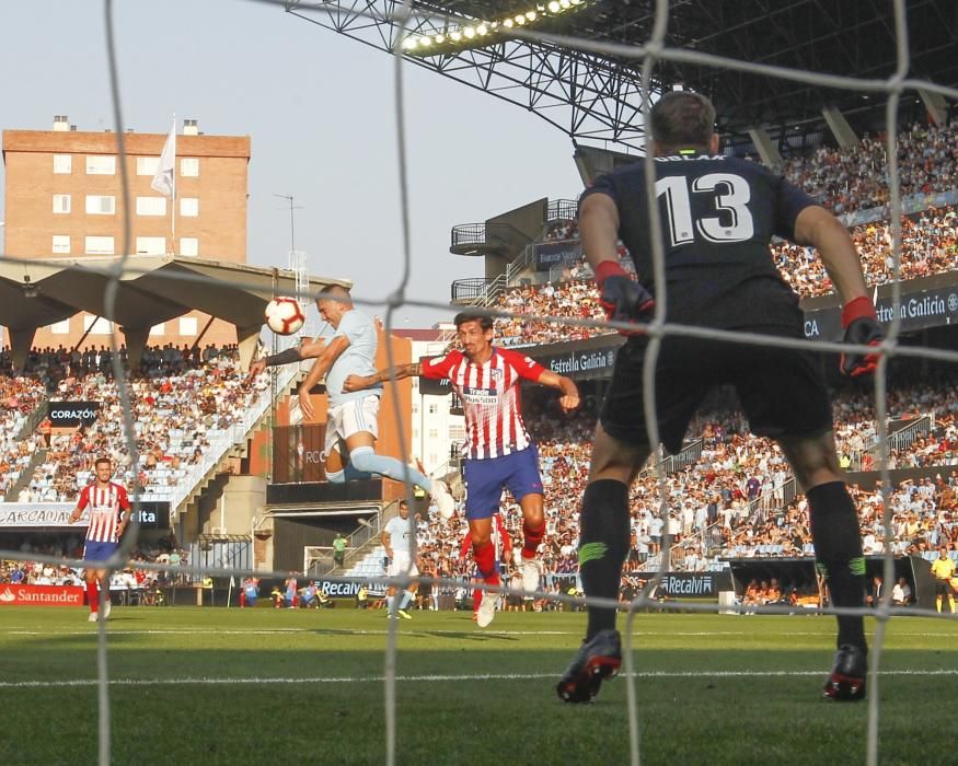 Intensidad a flor de piel en el duelo entre celestes y rojiblancos en el estadio de Balaídos.