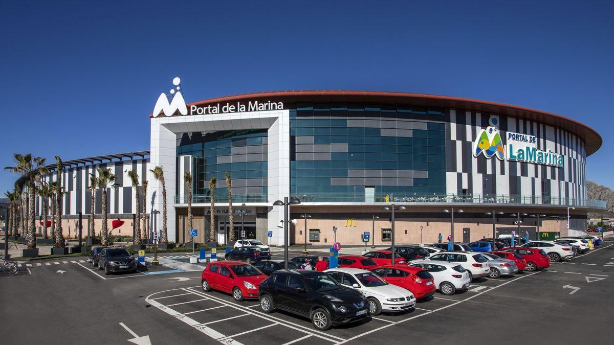 El centro comercial Portal de la Marina