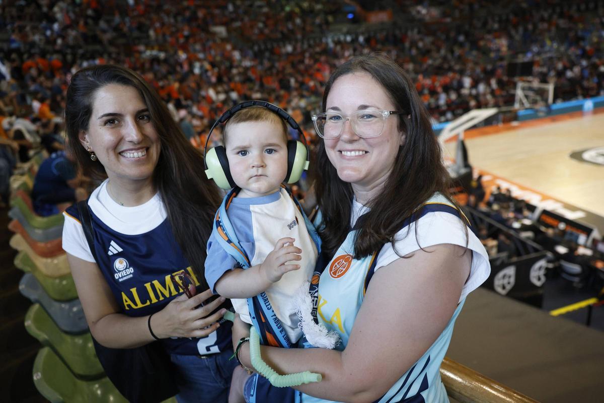 El Estudiantes-Alimerka Oviedo Baloncesto, en imágenes