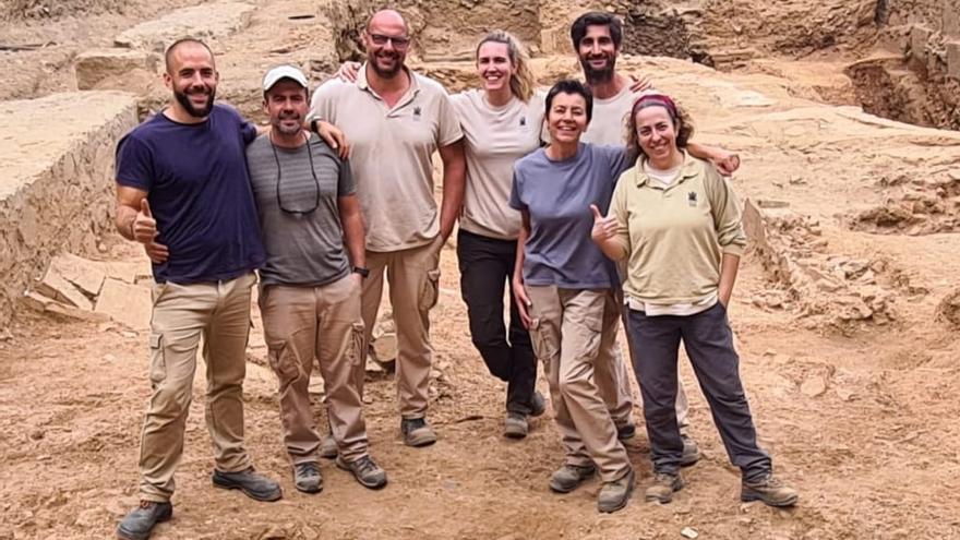 Profesionales que han trabajado en la excavación del solar de las Freylas.