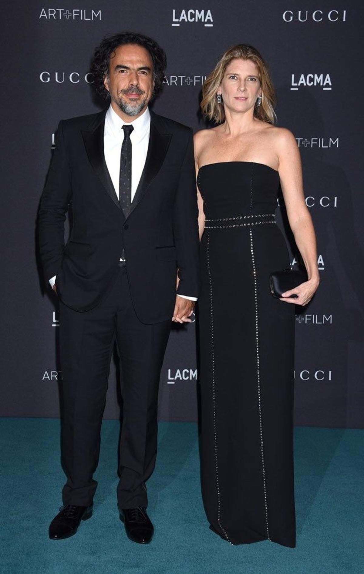 Alejandro González Iñárritu y María Eladia, en la gala LACMA 2015 de Los Ángeles.