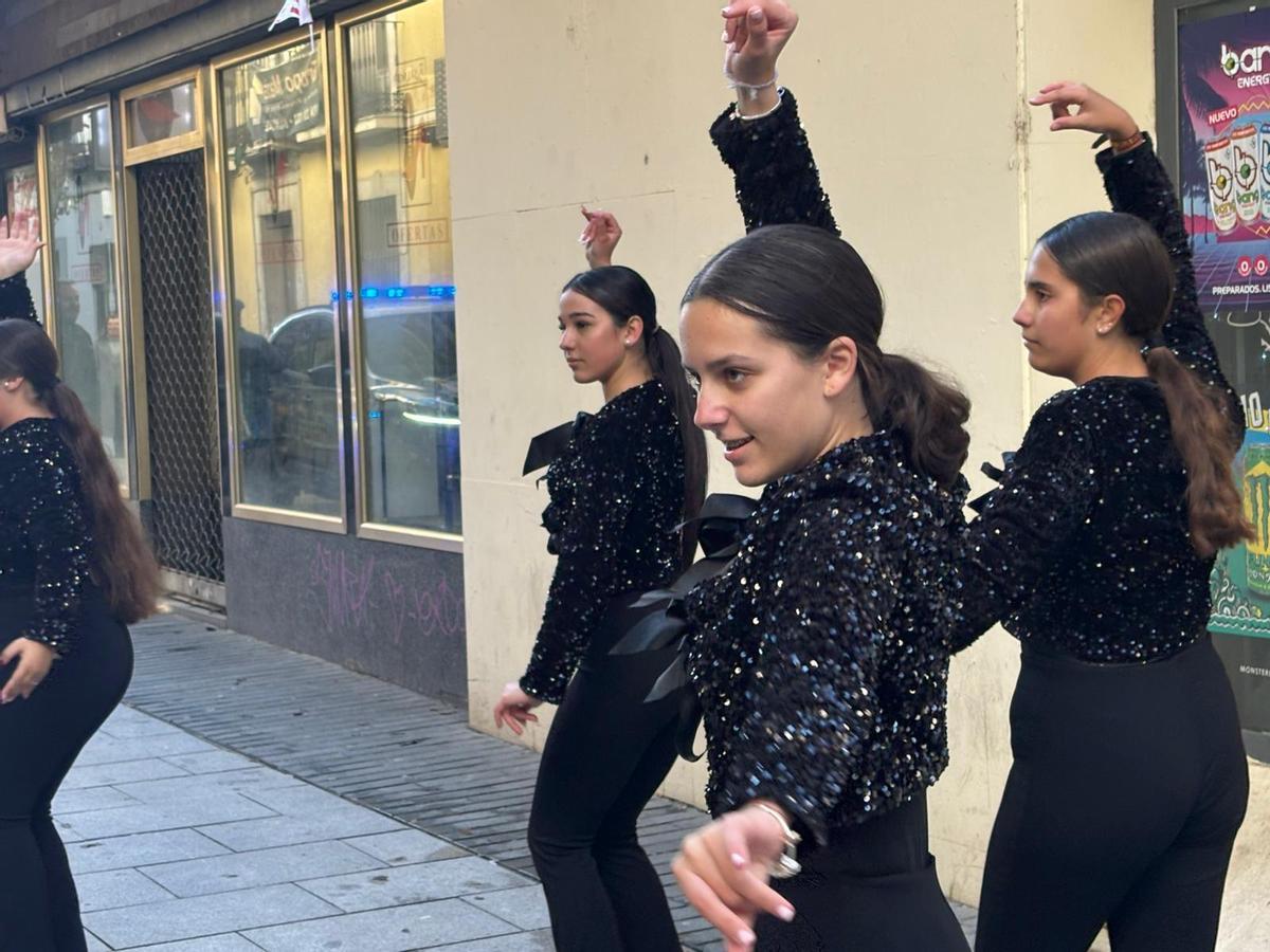 Ainara Cedeño, en primer plano.