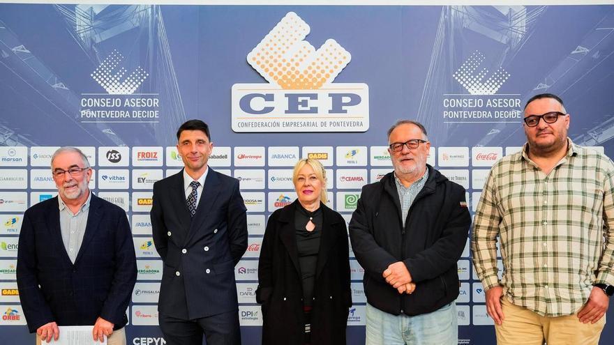 CEP y sindicatos aceleran su convenio del comercio para imponerlo al de la patronal de Inditex