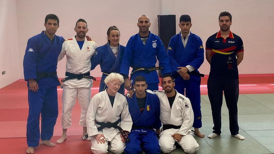 El equipo de judo paralímpico español que competía en el Grand Prix de Warwick.