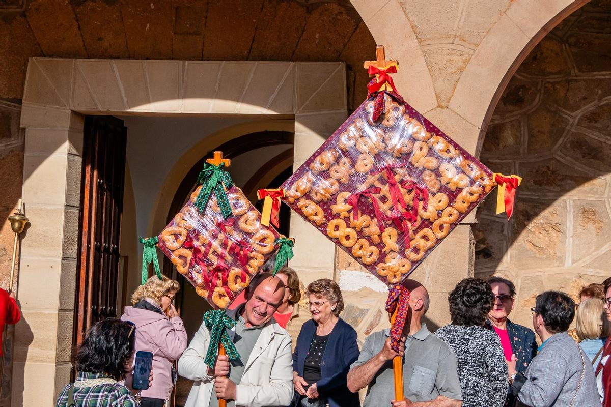 GALERÍA | Tábara venera al Bendito Cristo de la Capilla