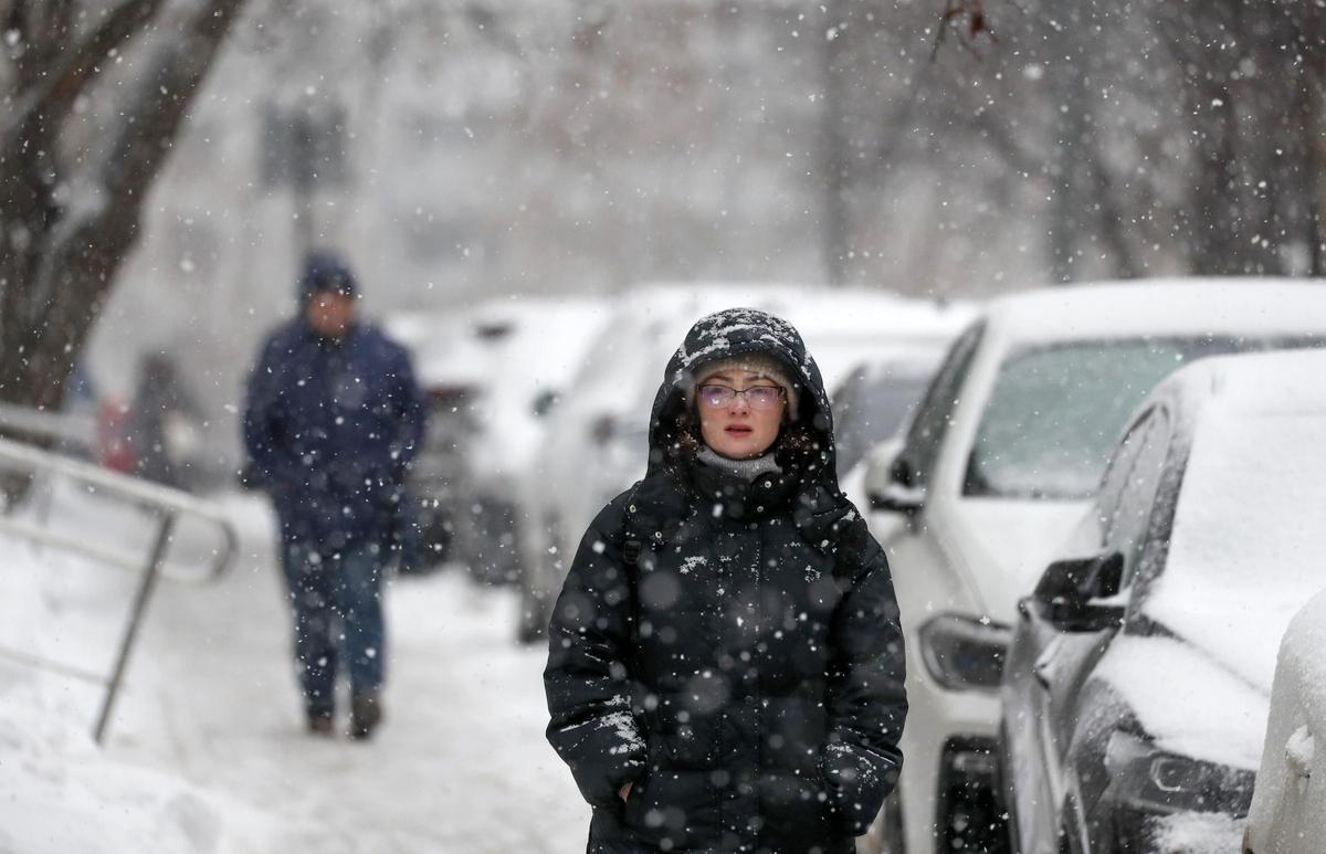 Moscú vive la mayor nevada en casi 150 años y Siberia se prepara para 50 grados bajo cero