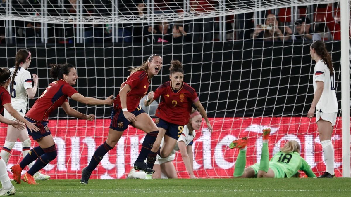 España celebra uno de los goles ante Estados Unidos