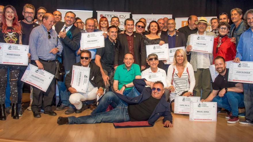 Los pinchadiscos entregan sus premios