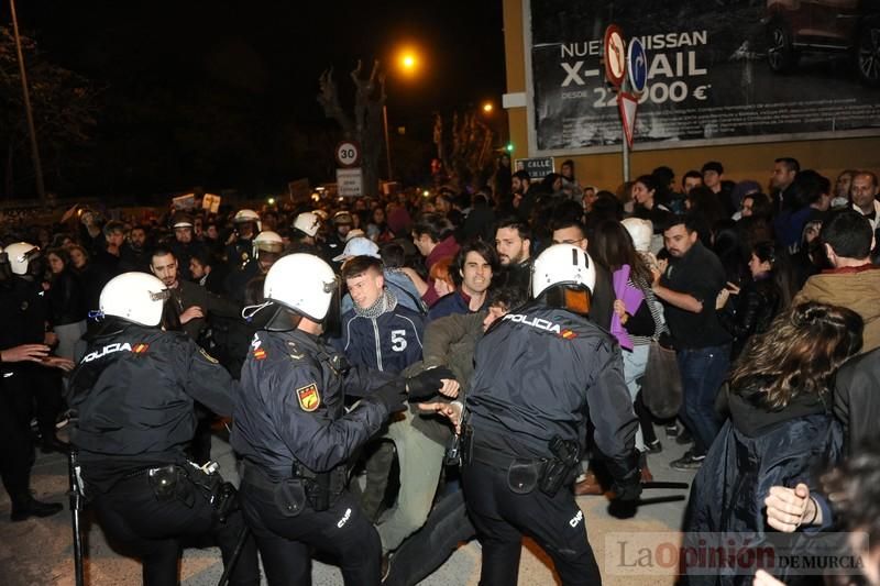 Vuelve la violencia a las vías con el 8 de Marzo