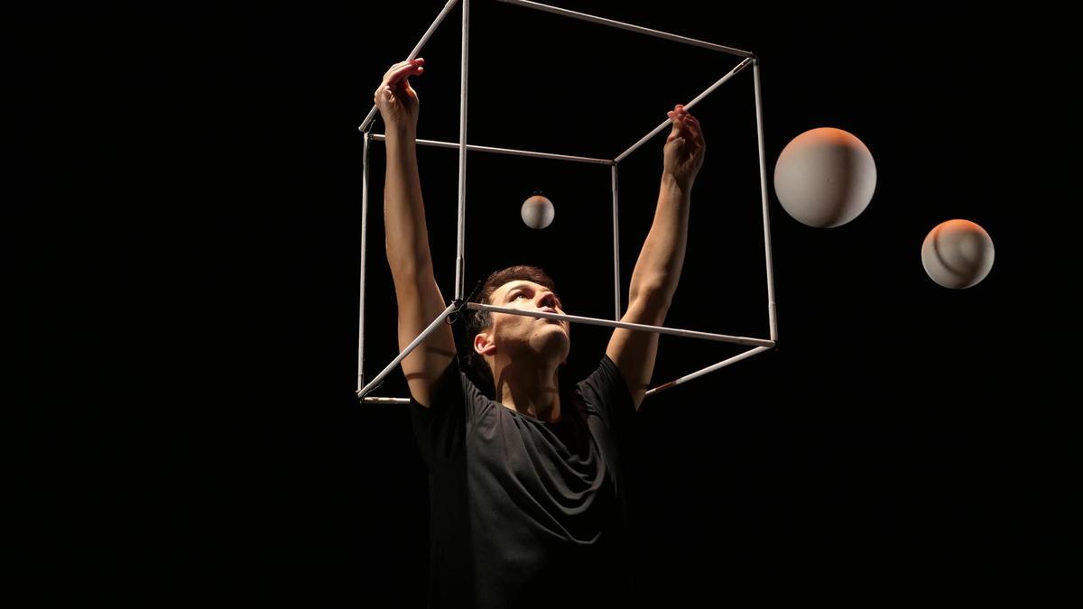 'Geometría del alma' de Teatro Plus.