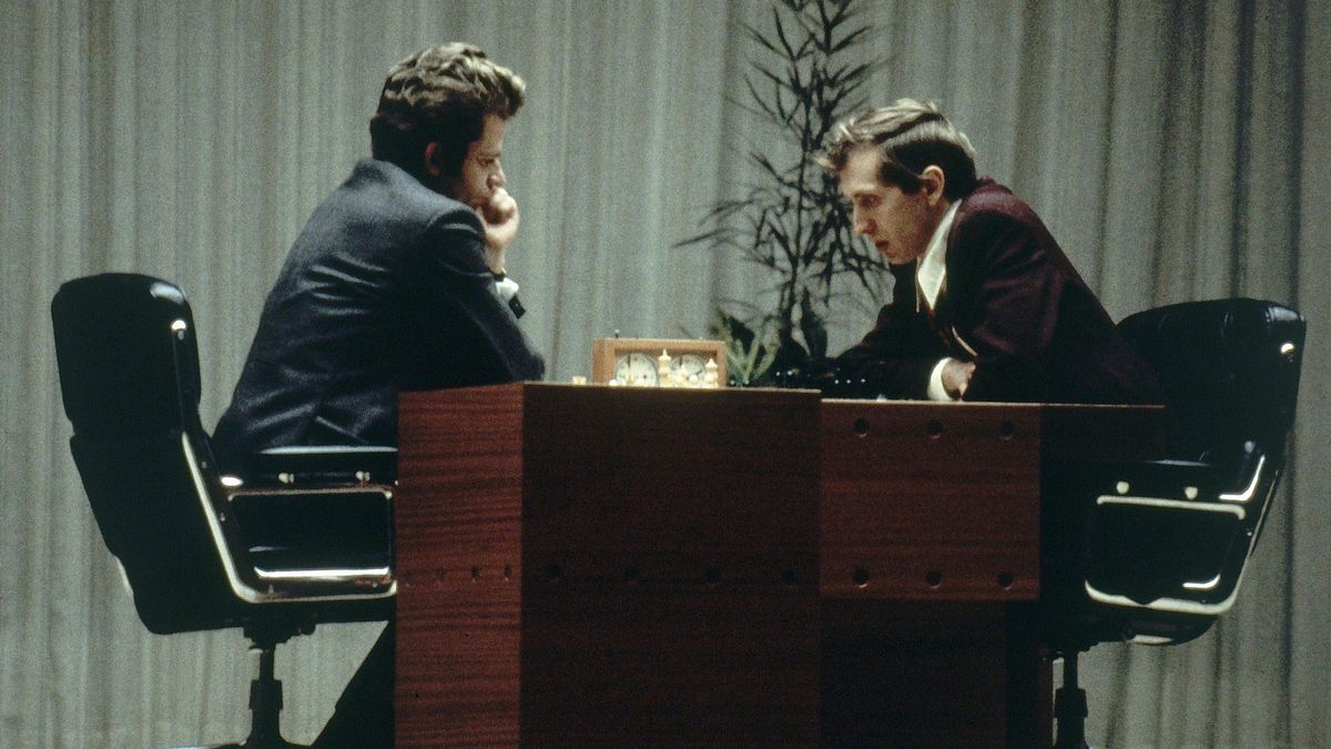 Spassky y Fischer, durante su última partida en el Mundial de 1972 en Reikiavik.