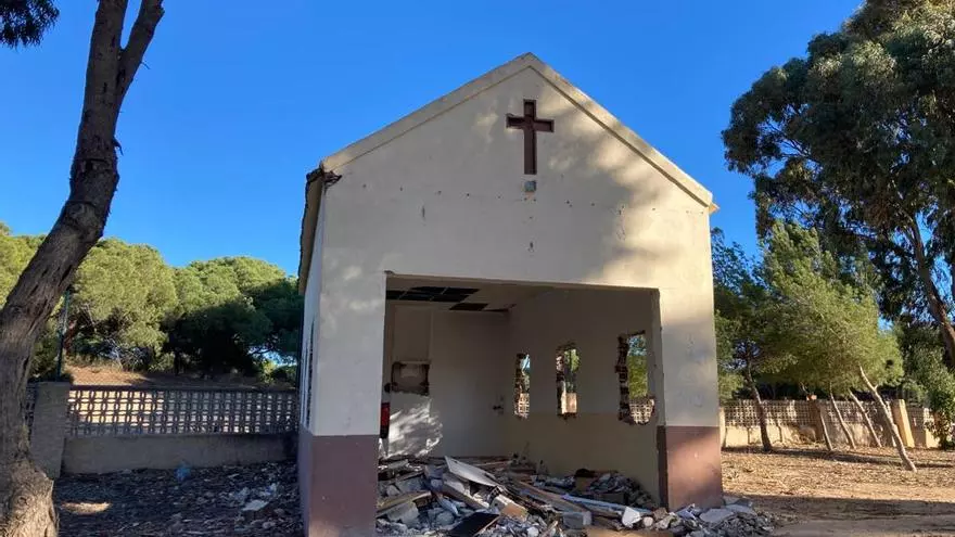 Más de medio siglo de labor social de San José Obrero por los suelos: este es el aspecto la parcela vendida por la Iglesia a un constructor