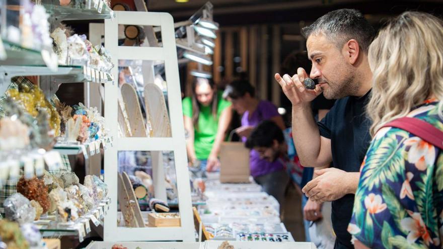 Minerales, fósiles y joyas del mundo, en la Plaza Elíptica | PEDRO MINA