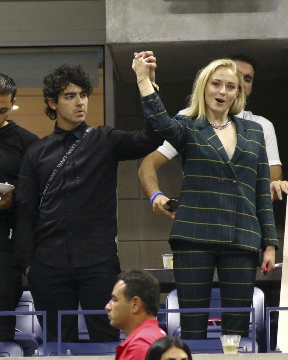 Joe Jonas y Sophie Turner, de la mano en el tenis