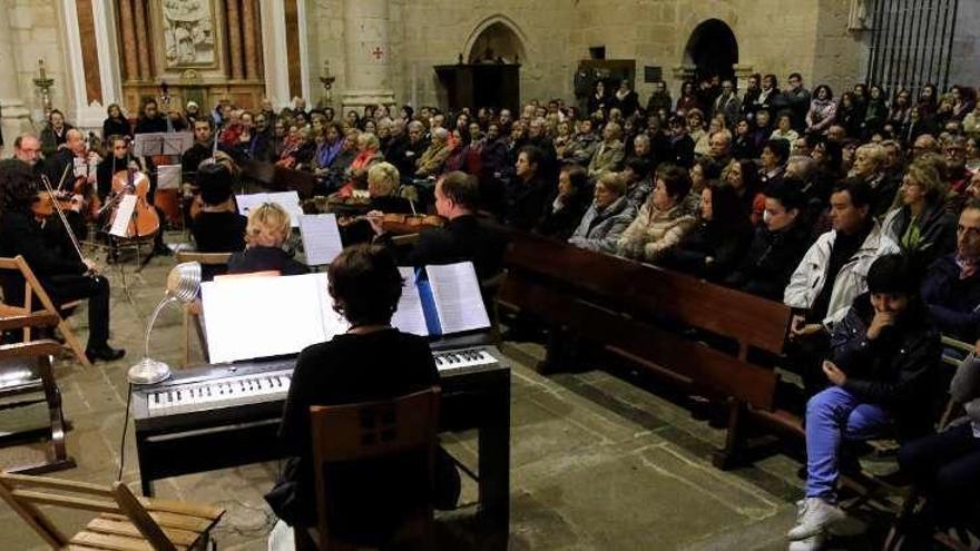 La Orquesta y Coro Camareta Primo Tempo llenan San Ildefonso