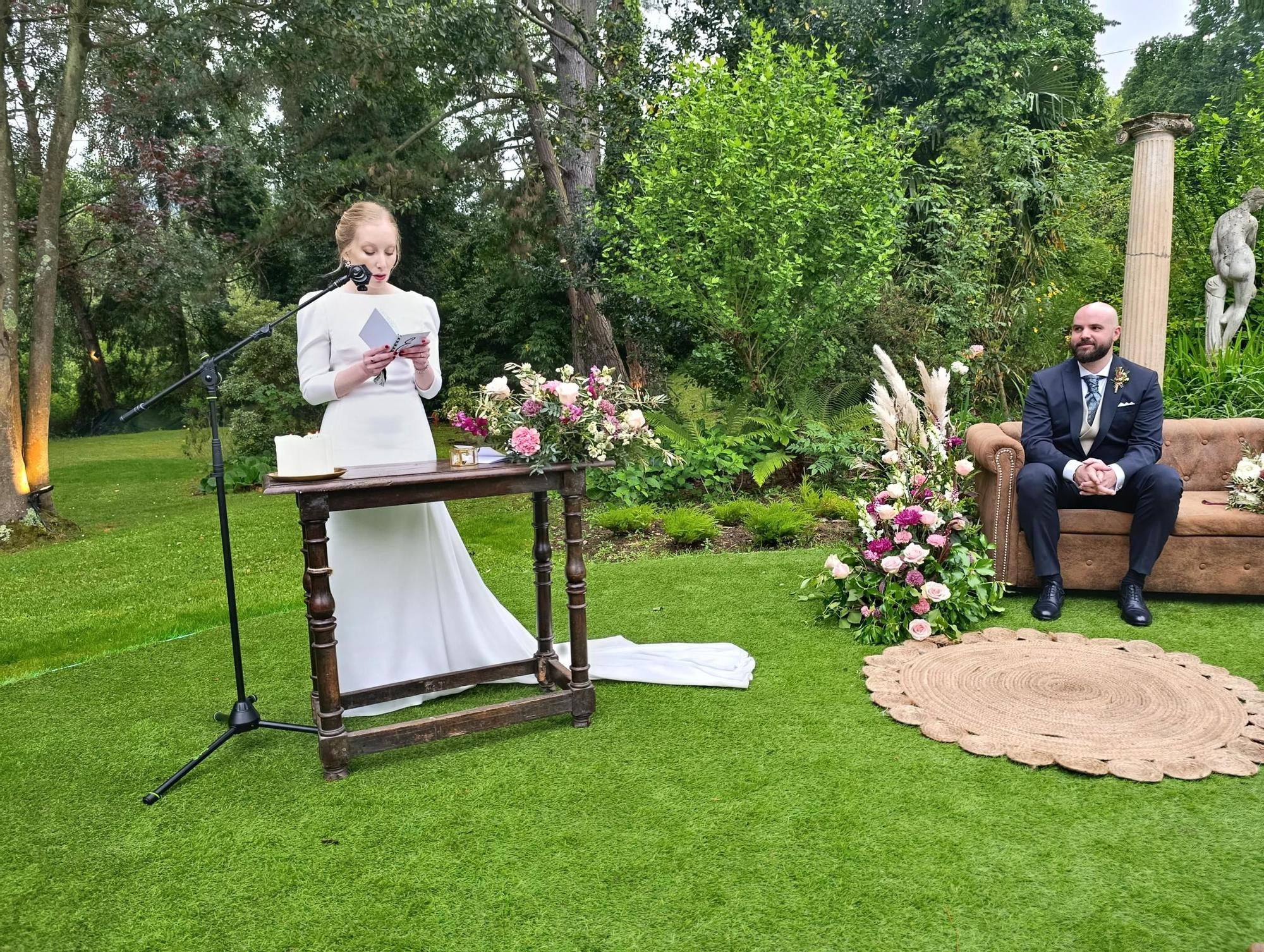 Estefanía Sánchez y Juan Cardecha, una boda de cuento en el Palacio de Villabona
