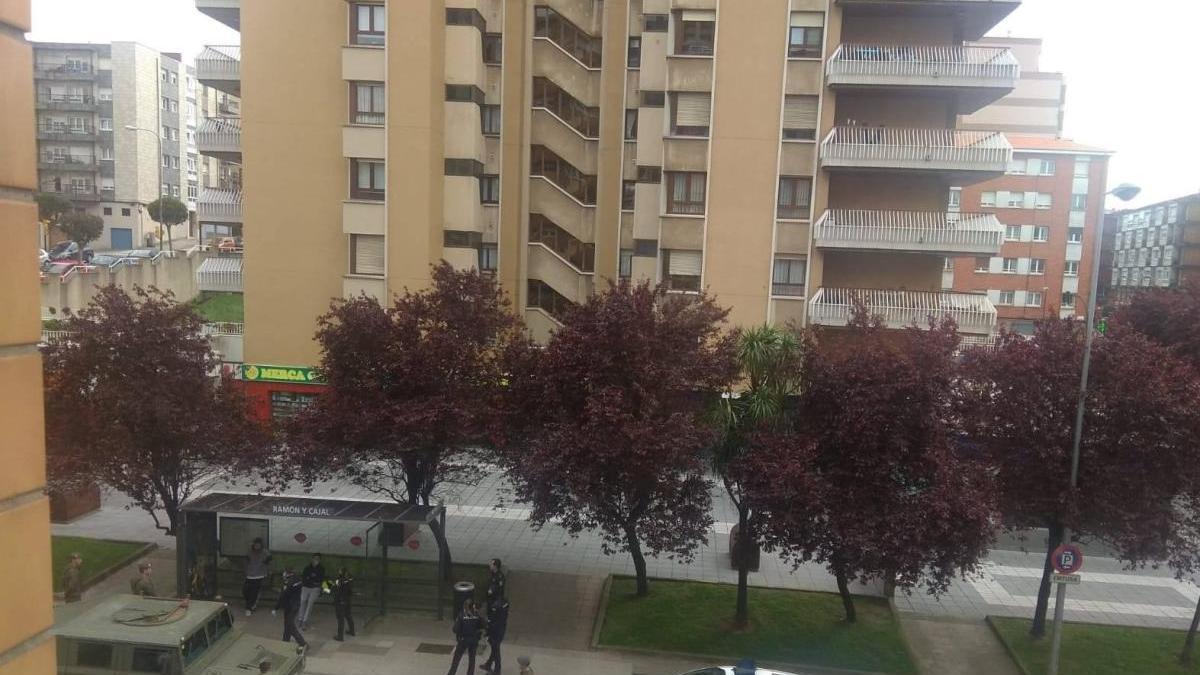 Dos jóvenes, interceptados en Gijón saltándose la cuarentena