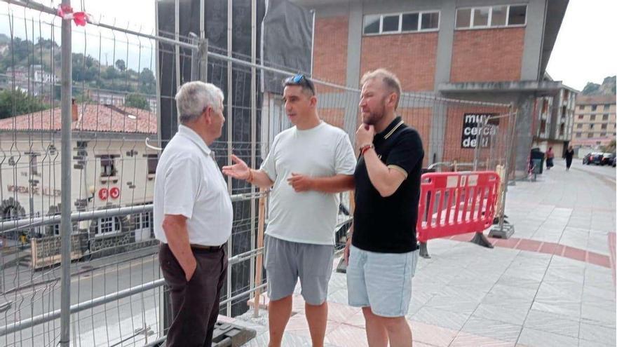 El Partido Popular de Aller denuncia el retraso en las obras del ascensor urbano de Moreda y la falta de seguridad: "Es imprescindible acabarla"